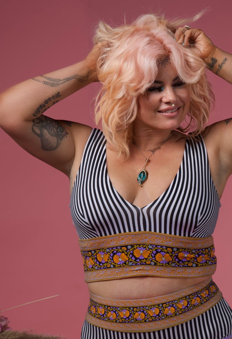 Bum Junkies– The Loverhearts Club